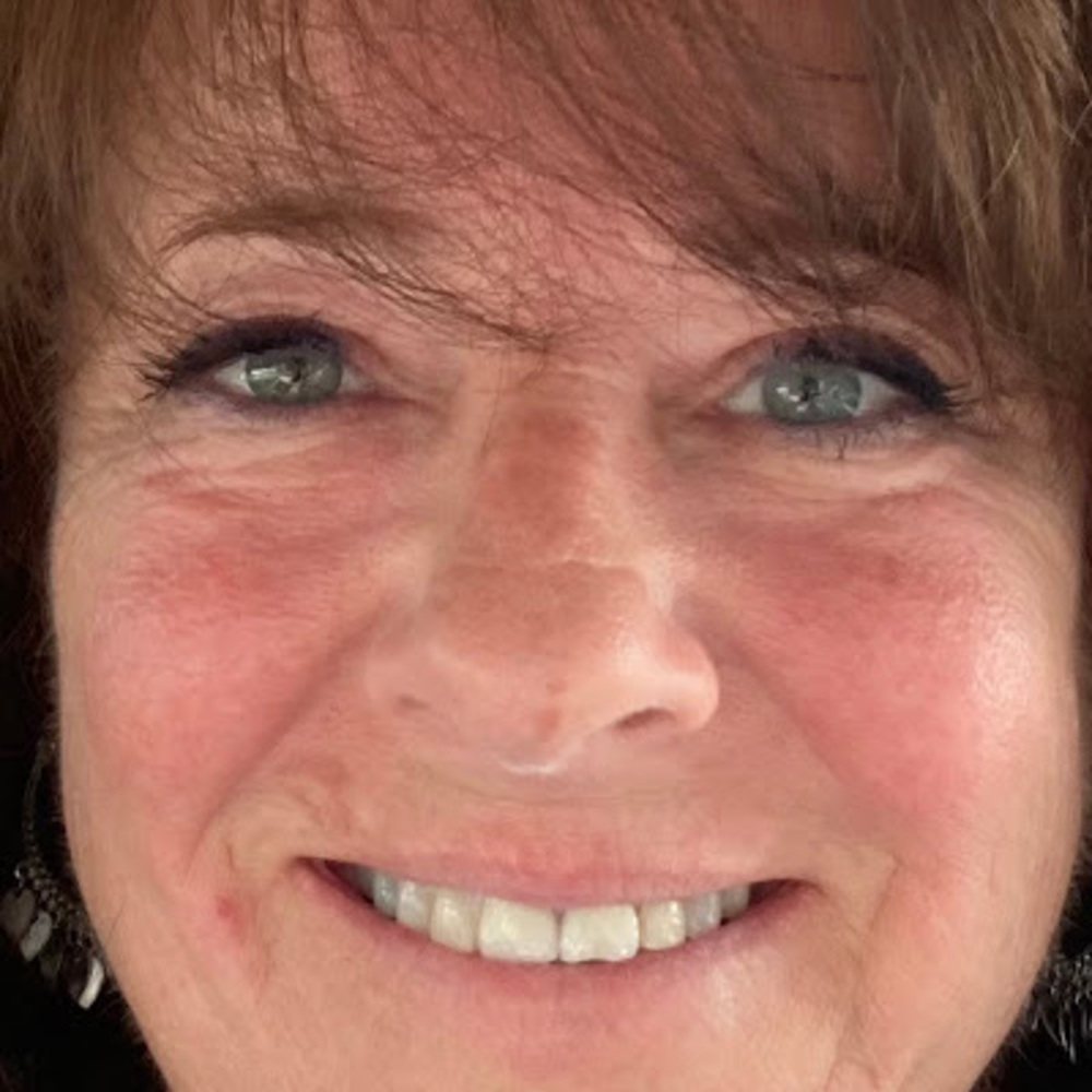 Meet your Posher, Debbie